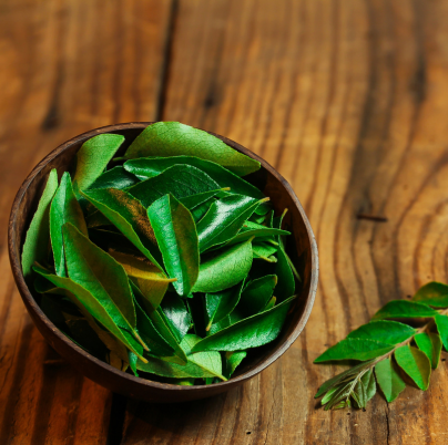 curry leaves for silky hair 